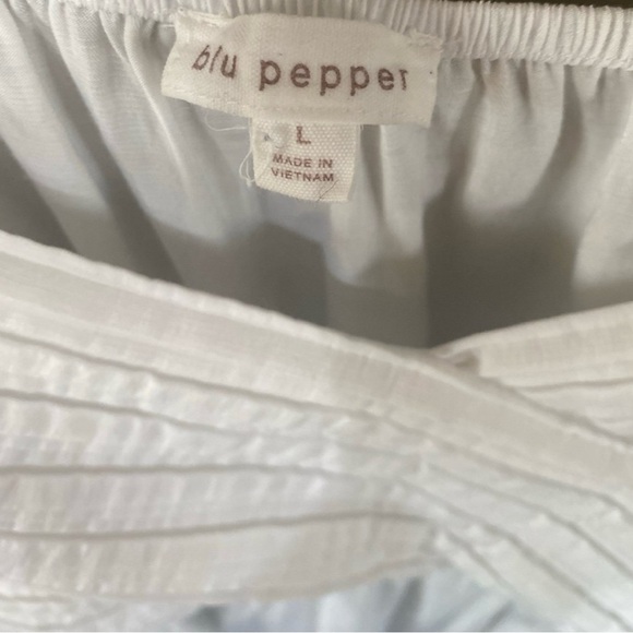 Blu Pepper Cream Mini Dress with Chic Design - Picture 4 of 4